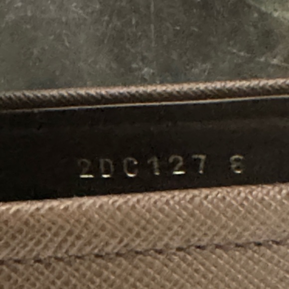 🍁SOLD🍁Prada Saffiano Penny Loafers - Picture 13 of 17